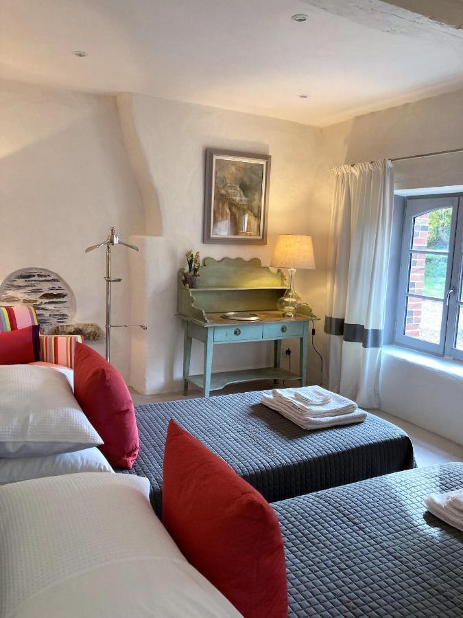 La Veillonnais Bed & Breakfast Angrie Exterior foto